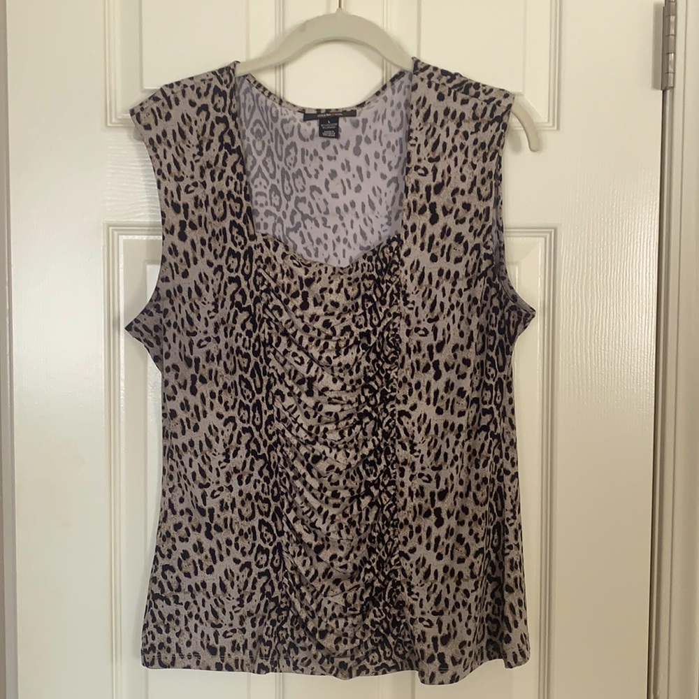 Macy’s Style & Co sleeveless animal print top with ruching size L